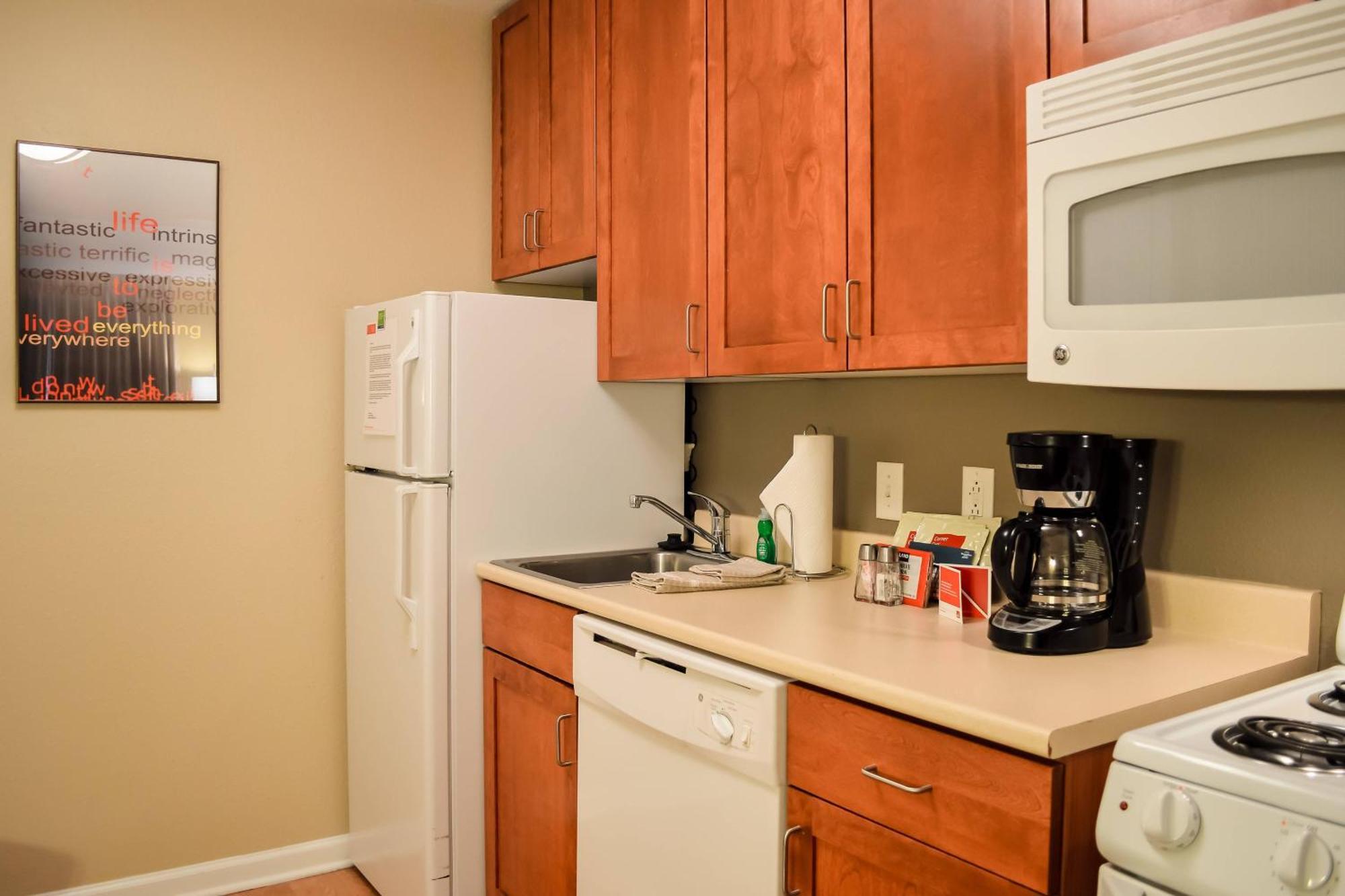 Towneplace Suites סטפורד מראה חיצוני תמונה